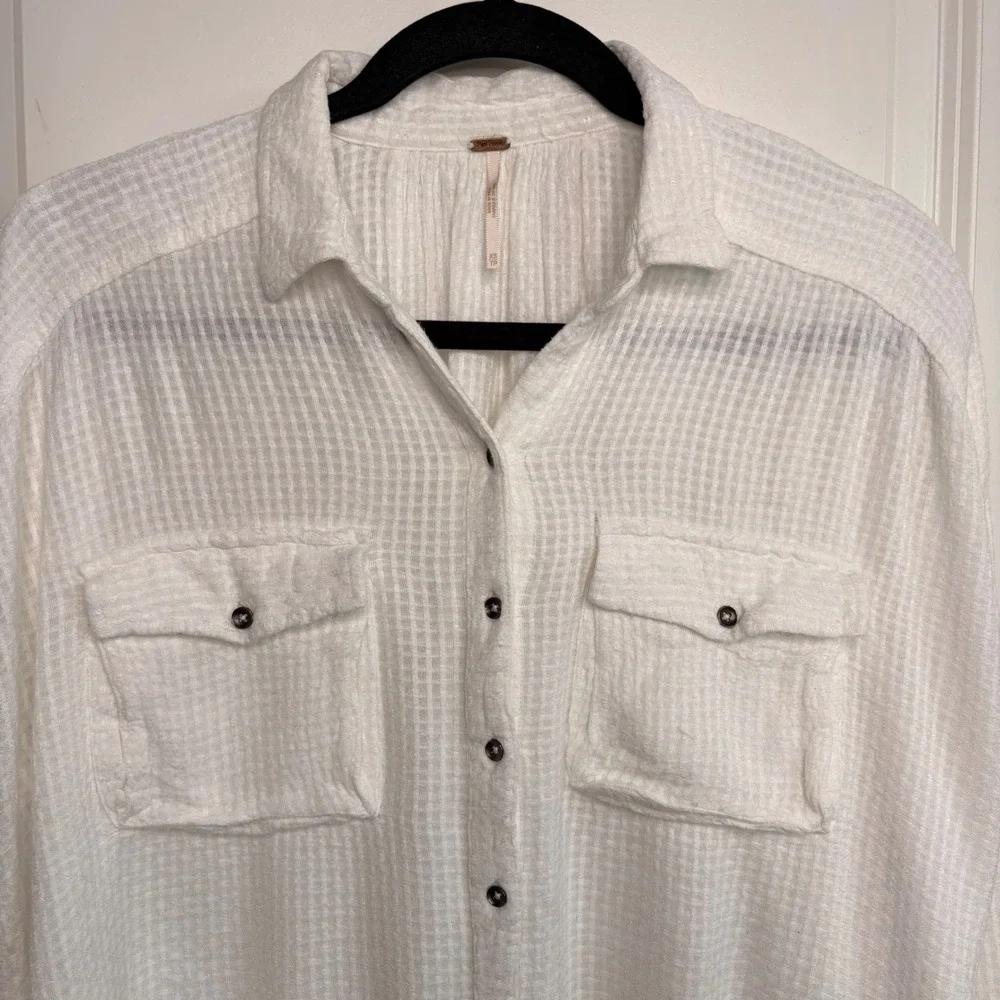Free People White Button Down Shirt XS Waffle Weave Oversize Gauze Tunic Peasant